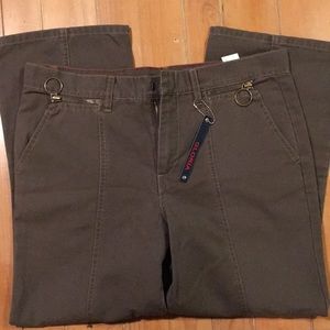 Gloria Olive Cropped Jeans